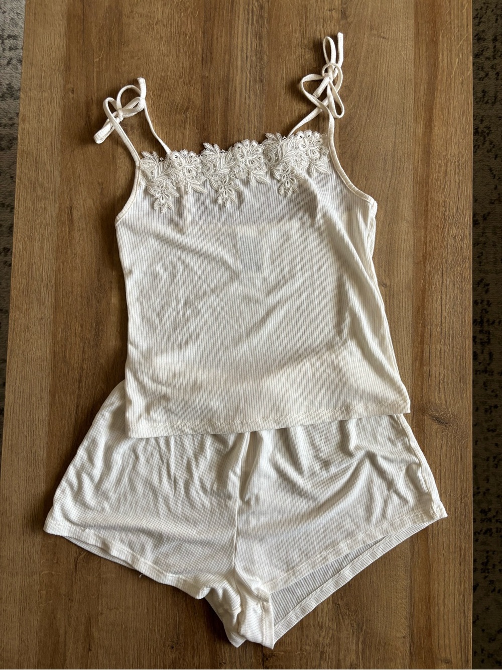 H&M Cream Lace Embroidered Trim Cami & Short Sleep/Loungewear set
